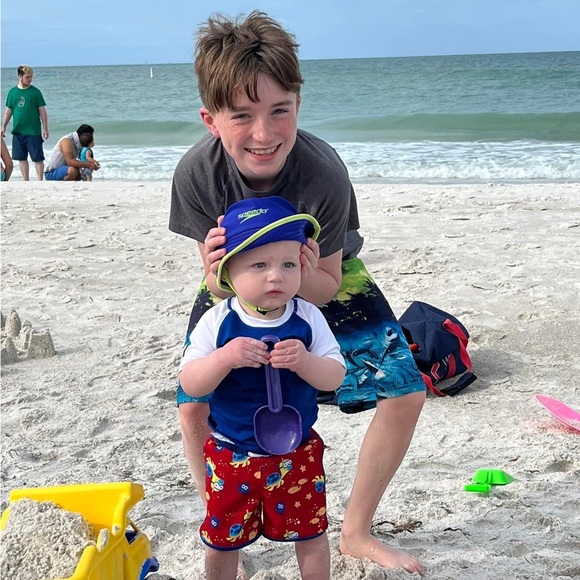 Three Girls Combined Closet! - Picture 11 of 13